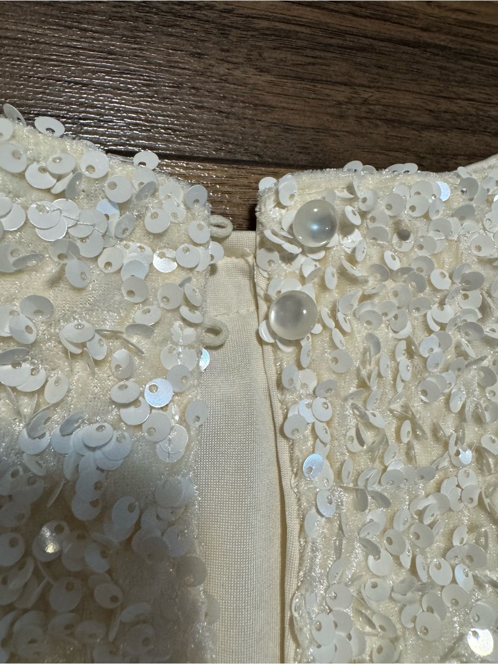 H&M women’s top with sequins (size M) - Picture 4 of 5